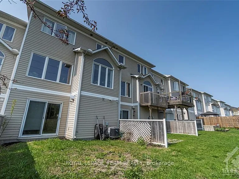 258 Forestbrook St — Photo 5