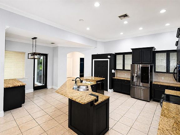 5th image of 2325 CHESTERFIELD CIRCLE