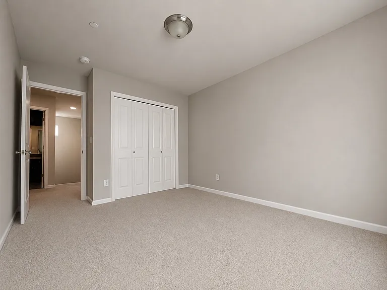 7323 N 93rd Ave — Photo 16