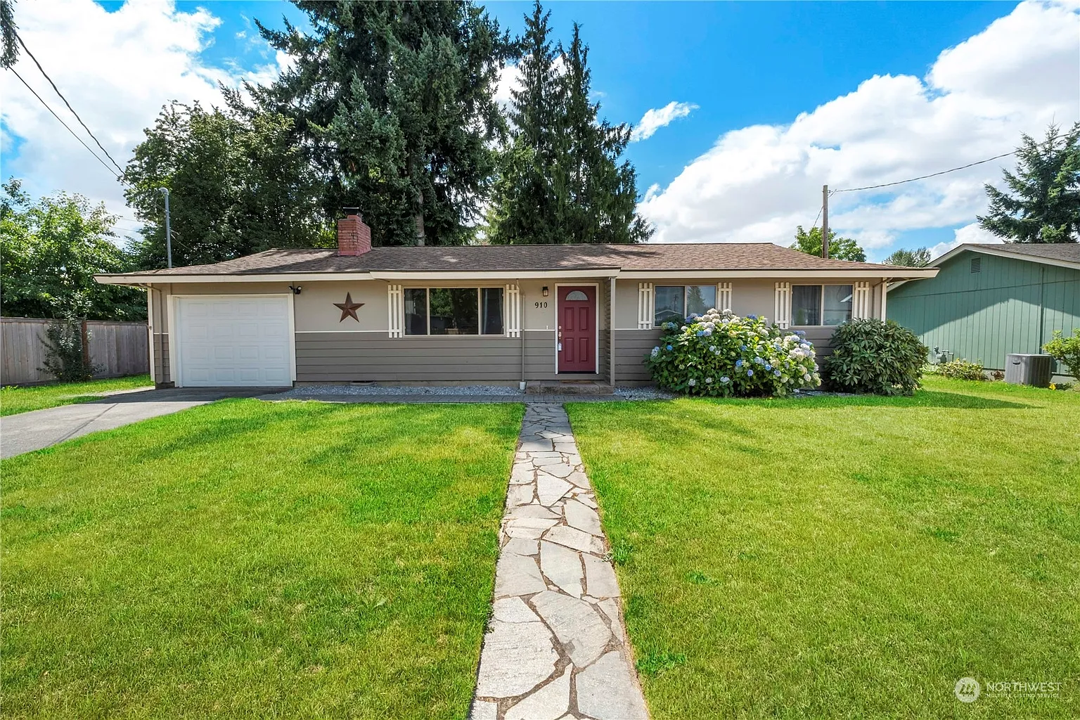 910 9th Avenue SW photo 1