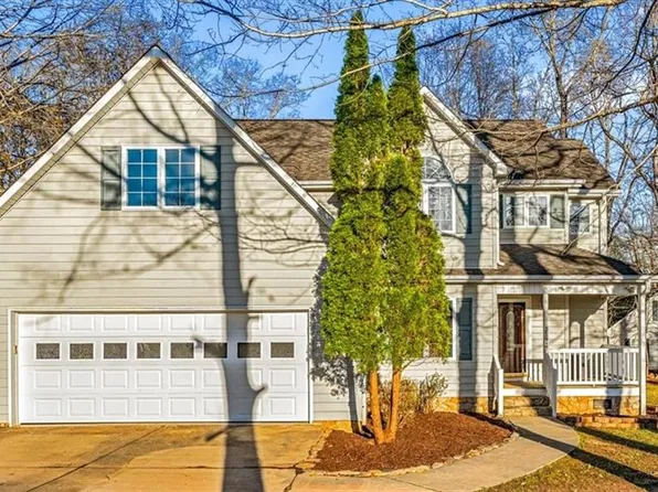 2392 Hickory Forest Dr, Asheboro, NC 27203