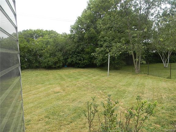 3rd image of 86 Harrison Ave
