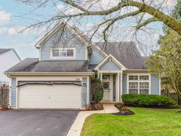 1315 Lily Ct, Grayslake, IL 60030