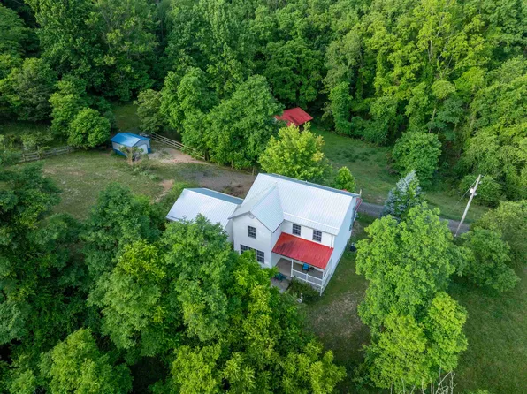 1761 Conners Valley Rd, Draper, VA 24324