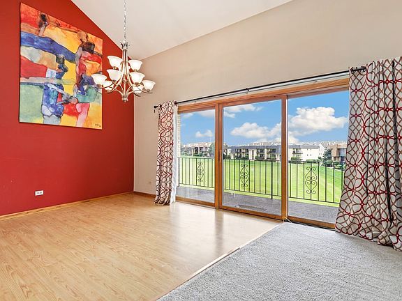 5th image of 15723 Lake Hills Ct Unit 2N