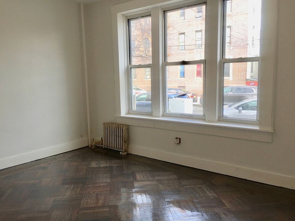 1st image of 1030 55th St APT 1F