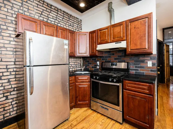 170 Irving Avenue image 5 of 14