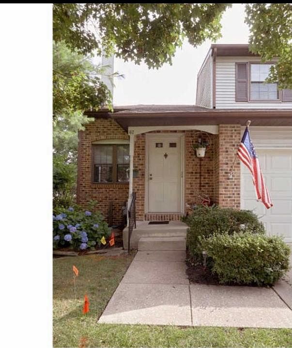 2nd image of 67 Greensward Ln