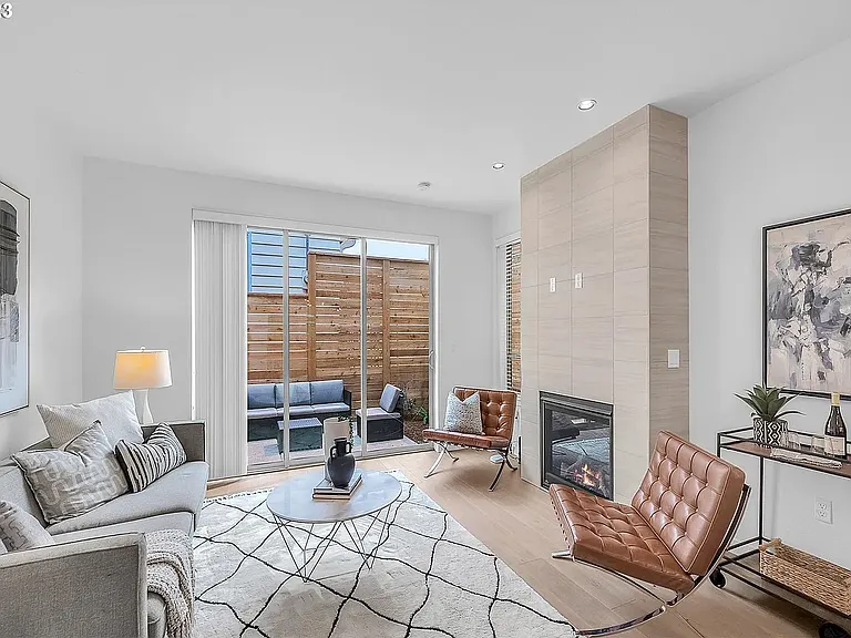 3686 SE Haig St — Photo 11