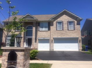 6649 Majestic Way, Carpentersville, IL 60110