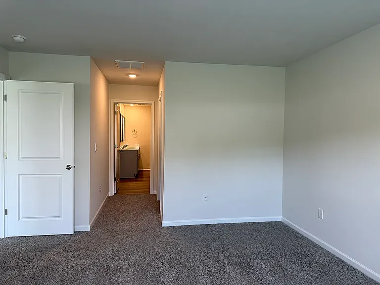 121 Cascade Ln — Photo 17