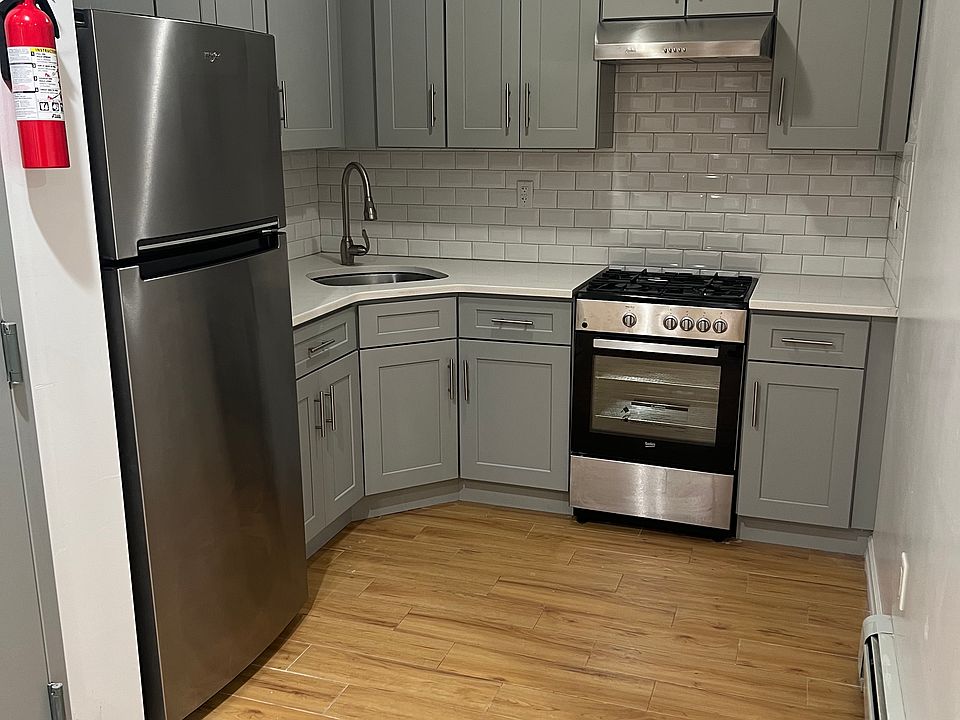 1st image of 92-03 Astoria Blvd #2R
