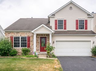8817 Rock Dove Rd, Lewis Center, OH 43035