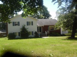 9 Longview Ln, Middletown, NY 10941