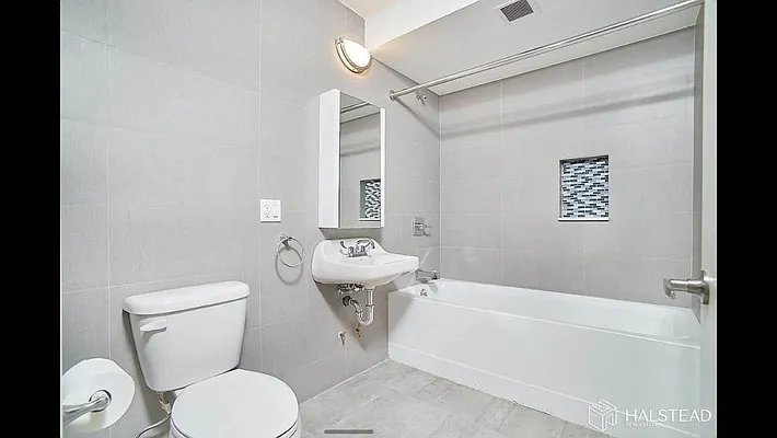 Rented by Halstead Real Estate | media 40