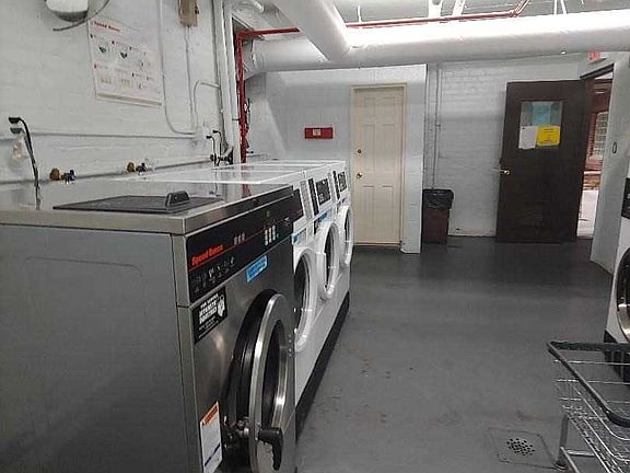 3rd image of 88-09 Northern Blvd #105