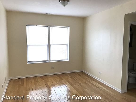 4th image of 3101 W Lawrence Ave