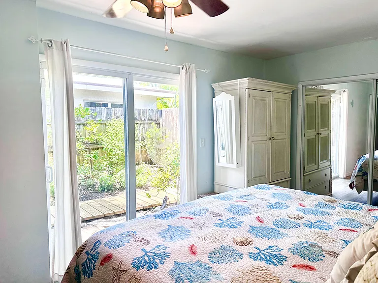 1400 NW 46th St — Photo 3