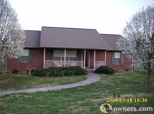 1524 Boardwalk Cir, Morristown, TN 37814