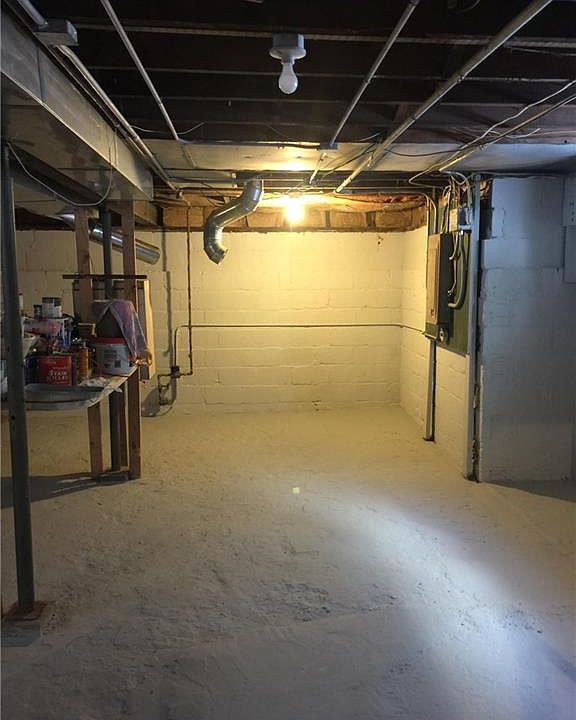 2nd image of 117 Columbia Ave