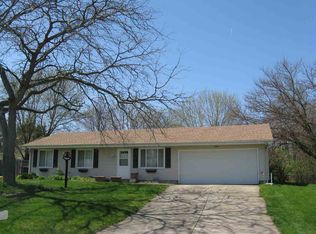 51323 Arch St, Granger, IN 46530