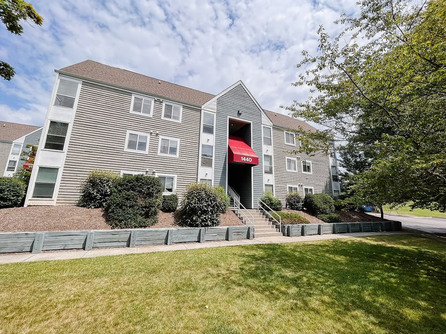 4 Bedroom 2 Bath Condo — Photo 1