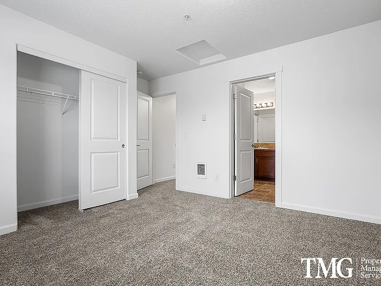 1017 SE 12th Ave — Photo 43