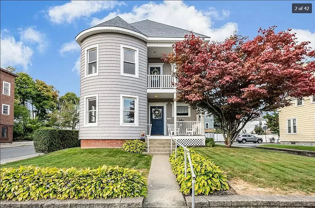 2 bed, $2,000 — Photo 1