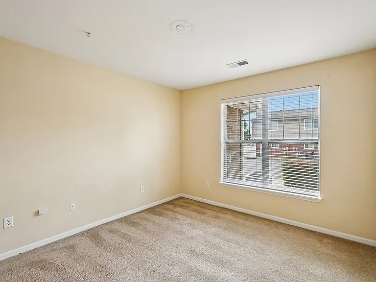 The Enclave Apartments — Photo 10