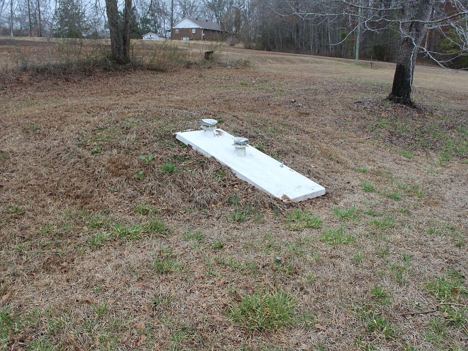 2nd image of 3503 State Highway 129