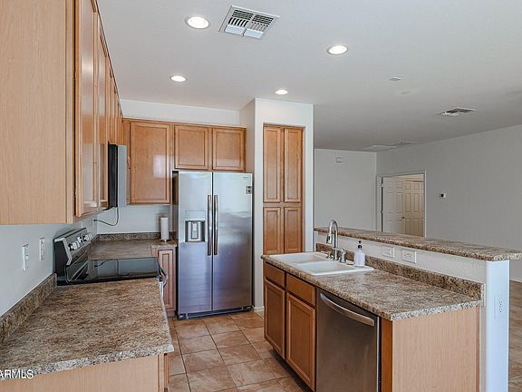 4th image of 22273 N 102nd Ln