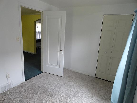 5th image of 1630 E Forest Ave