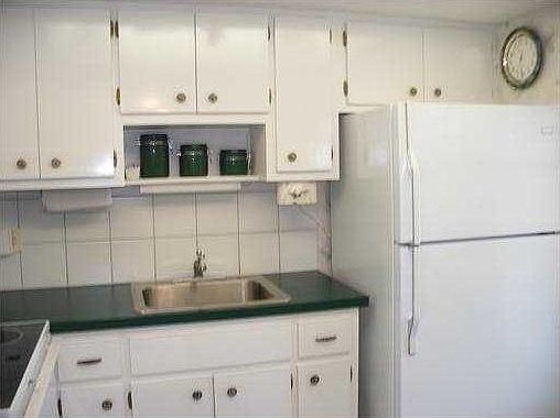 3rd image of 3300 NE 10th Ter APT 24