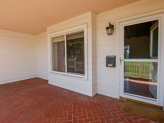 3rd image of 4441 Del Mar Ave