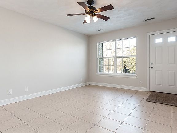 5th image of 160 River Woods Ln #160