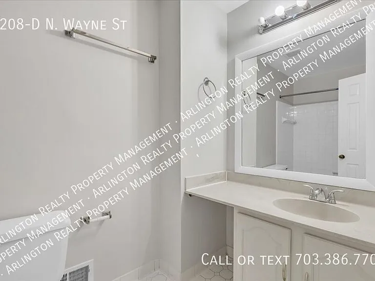 1208D N Wayne St — Photo 16