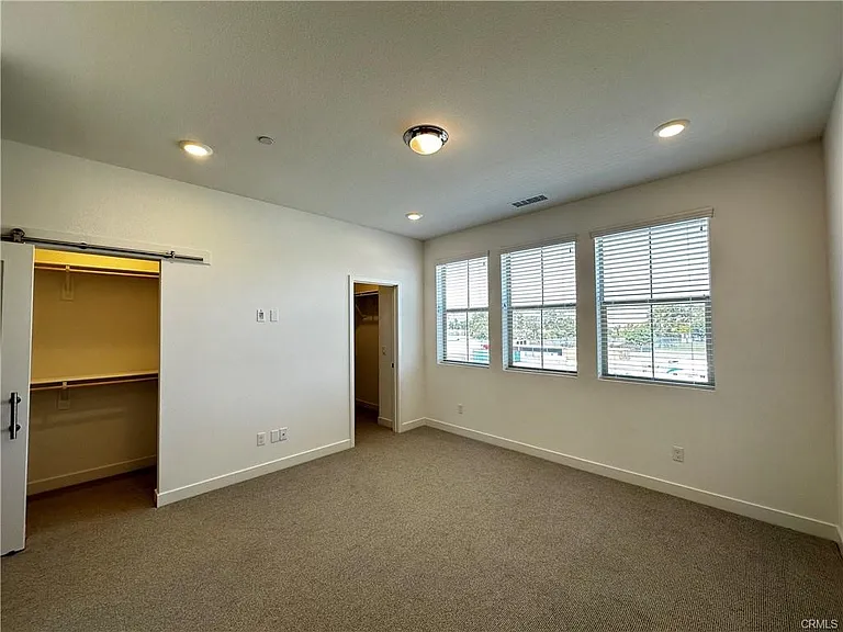 5019 Belmont Ln — Photo 11