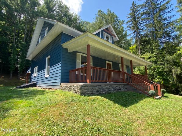 2622 Shawnee Ave E, Big Stone Gap, VA 24219