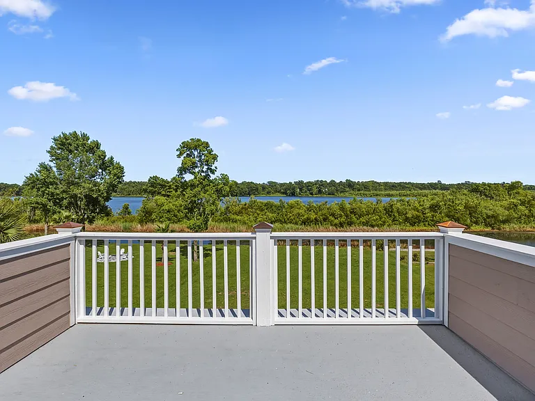 1733 Indigo Island Dr — Photo 51