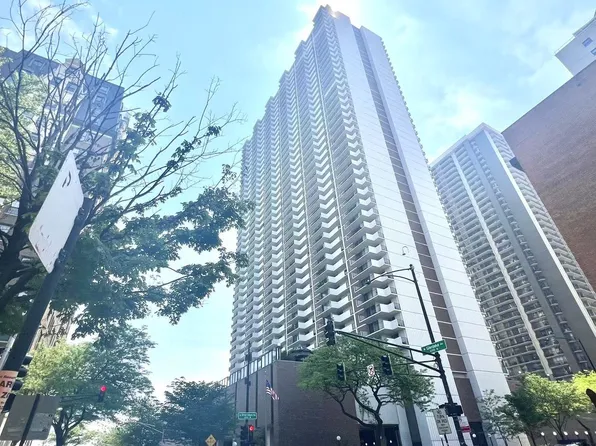 6033 N Sheridan Rd APT 27C, Chicago, IL 60660