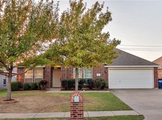 2111 Stonewood Dr, Lancaster, TX 75134