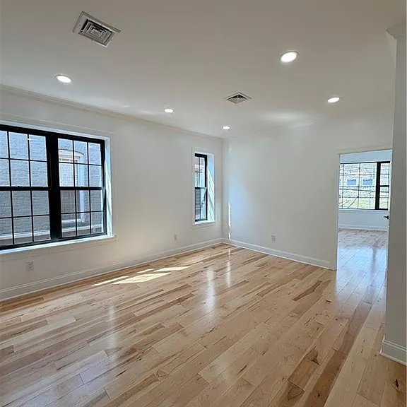 550 Jamaica Ave #1 — Photo 2