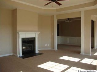 1135 Towne Creek Pl, Huntsville, AL 35806