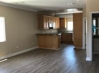 11339 Oxnard St #A, North Hollywood, CA 91606