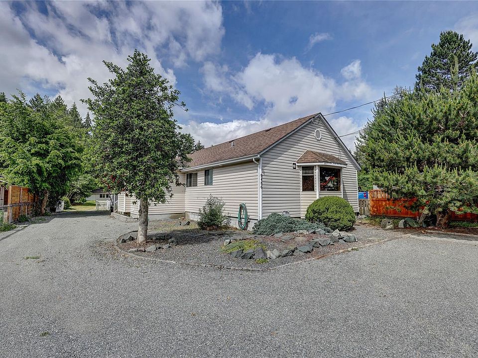 1st image of 9486 Chemainus Rd
