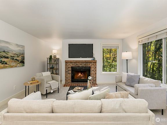 3rd image of 4519 125th Avenue SE #301