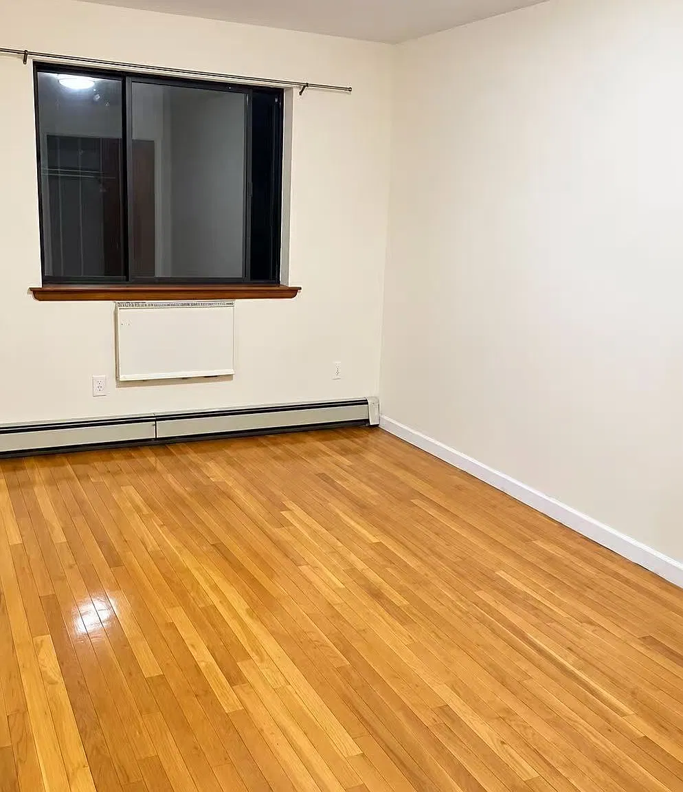 2 bed, 800 sqft, $2,600 — Photo 2