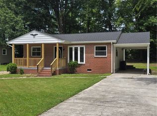 810 Luke St, Blackstone, VA 23824