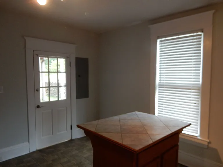 612 Marshall Ave SW — Photo 16