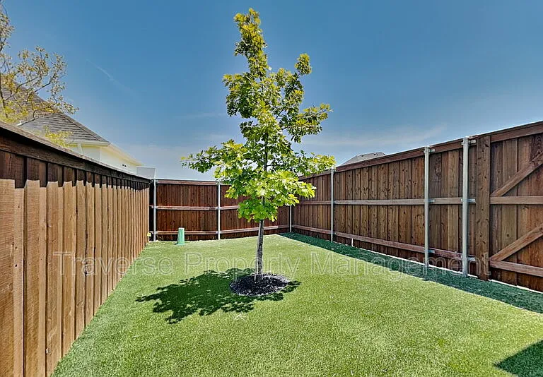 2013 Tolleson Dr — Photo 24